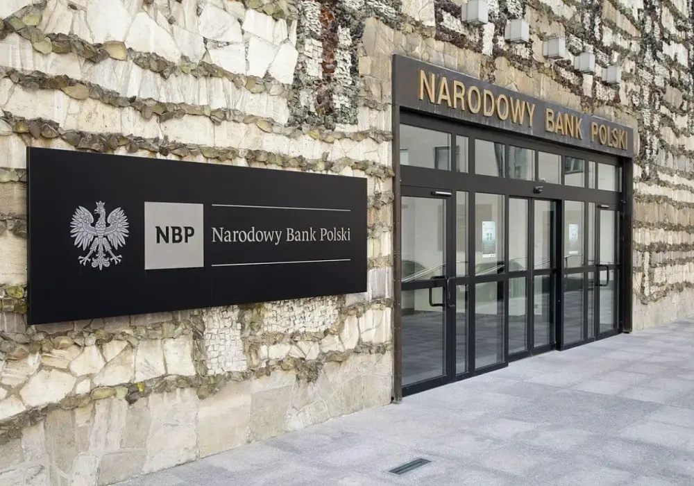 Ile zarabia prezes NBP? Szokujące dane o pensji Glapińskiego