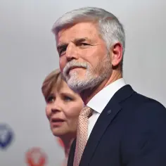Ile lat ma nowy prezydent Czech? Zaskakująca prawda o Petrze Pawle
