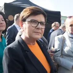 Skąd pochodzi Beata Szydło? Odkryj jej zaskakującą historię i korzenie