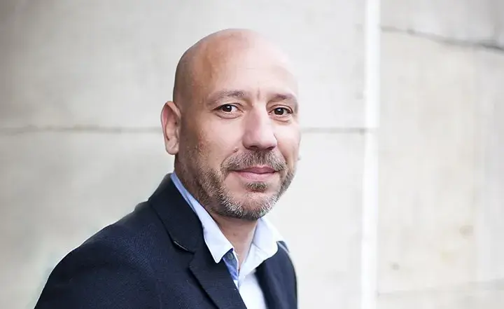 Jacek Olszewski kim jest z zawodu - poznaj jego doświadczenie prawnicze