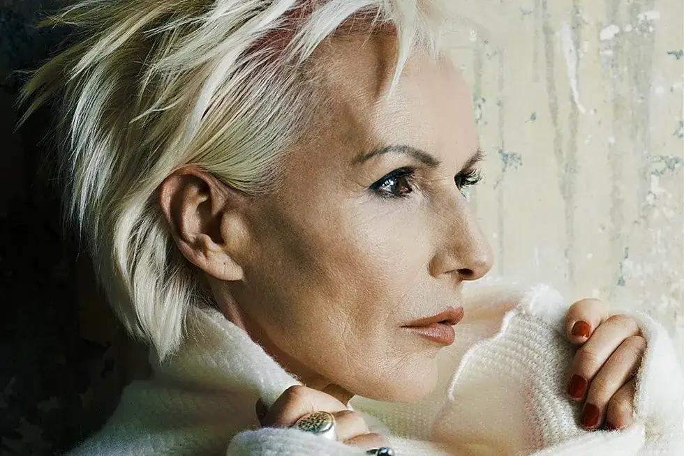 Zdjęcie Olga Jackowska ile ma lat? Zaskakujące fakty o jej życiu i twórczości